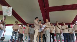 Acara Deklarasi Tani Merdeka di Lapangan Gandarum, Kajen, Kabupaten Pekalongan. (Dok. Dok. Tani Merdeka)